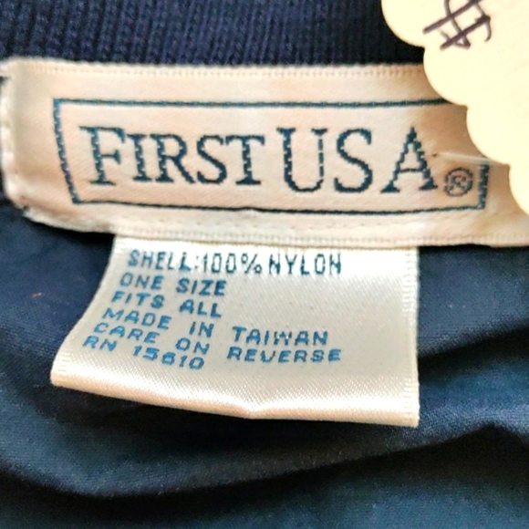 First USA Minnesota Twins unisex pullover excellent Condition. Navy, red & white - Picture 5 of 6